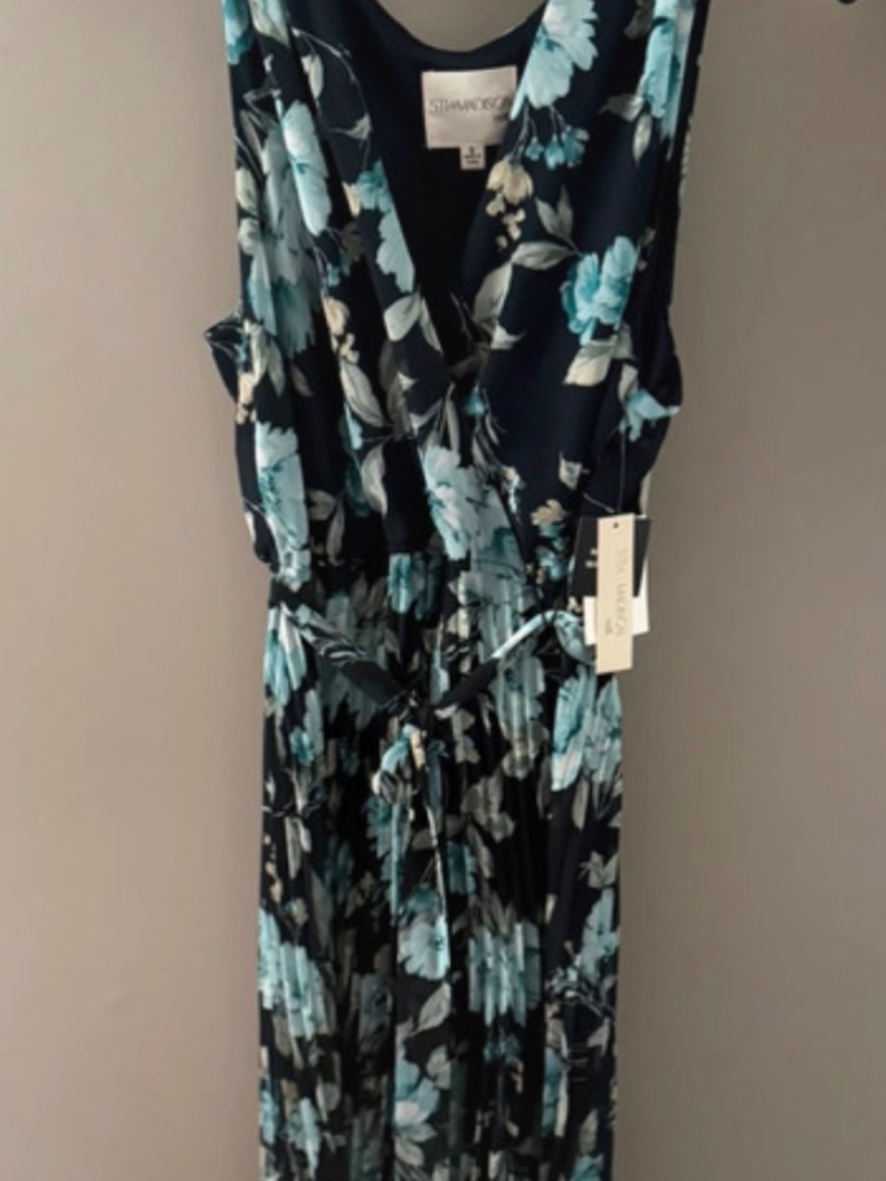 Pleated blue floral dress